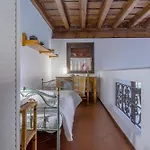 Apartamento Guesthost - San Gregorio Magno *