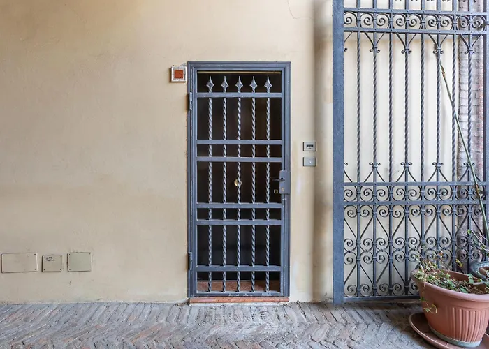 Guesthost - San Gregorio Magno * Ferrara