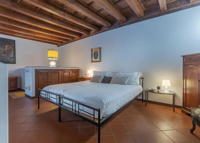 Guesthost - San Gregorio Magno Apartament